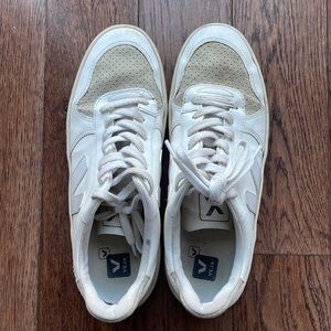 Veja men’s white sneakers size 9